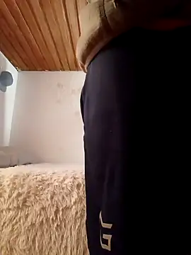 Ssan25 online show from March 18, 2026, 7:37 pm