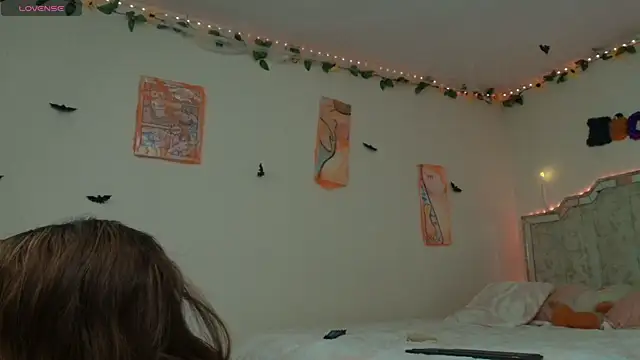 Tomoe b online show from October 7, 2025, 7:31 am