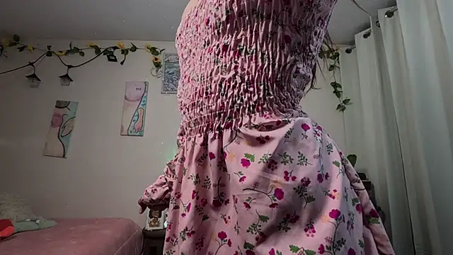 Tomoe b online show from February 24, 2026, 7:09 am