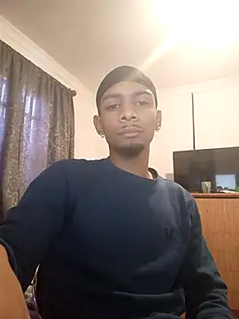 29YOURZ 28  online show from December 13, 2024, 9:02 am