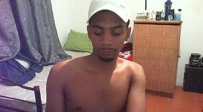 29YOURZ 28  online show from January 13, 2025, 8:26 pm