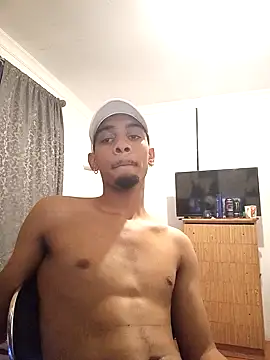 29YOURZ 28  online show from December 11, 2024, 6:31 pm