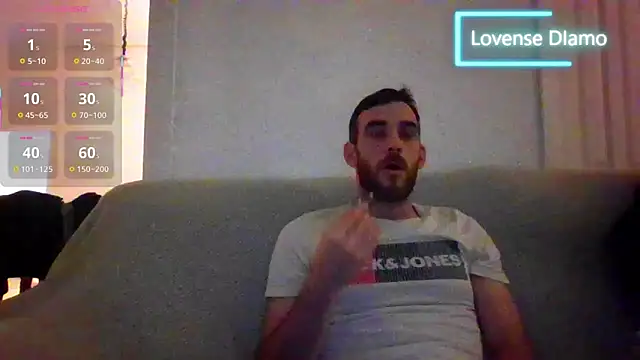 Snapshot of _NakedChef_ chatting on November 18, 2025, 10:13 pm NakedChef online show from November 18, 2025, 10:13 pm