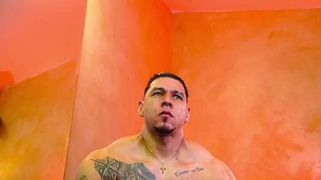 MassimoWalton2 online show from March 6, 2026, 1:50 pm