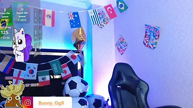 Snapshot of Bunny_O chatting on June 25, 2026, 11:32 pm Bunny O online show from June 25, 2026, 11:32 pm