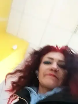 SweetLeila40 online show from April 28, 2026, 4:55 pm
