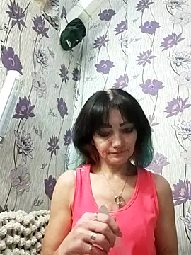 SweetLeila40 online show from February 24, 2025, 1:57 am