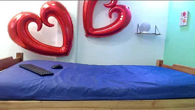 evaleribigtits18 online show from February 17, 2026, 1:25 am