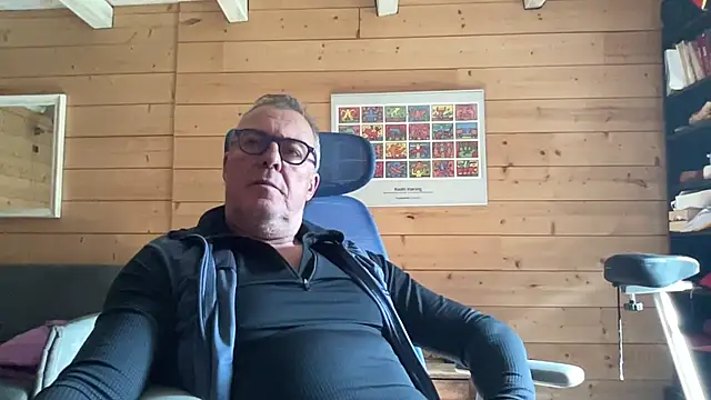 lelohop online show from October 31, 2025, 12:35 pm