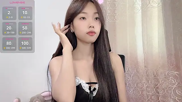 Lvy--v online show from September 12, 2025, 1:39 am