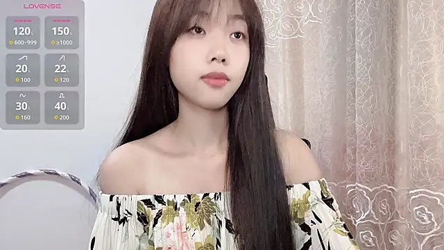 Lvy--v online show from October 6, 2025, 10:43 pm