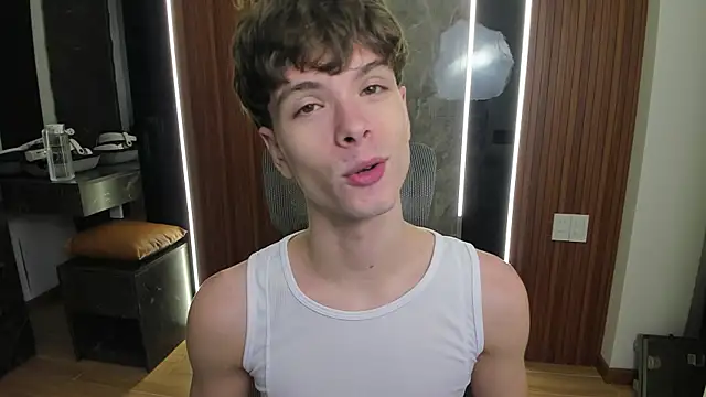 Snapshot of calvin_love_you chatting on May 10, 2026, 5:15 pm calvin love you online show from May 10, 2026, 5:15 pm
