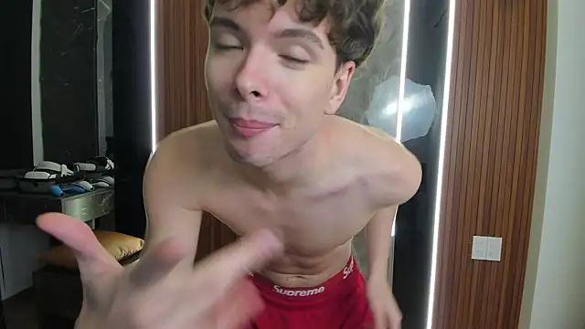 Snapshot of calvin_love_you chatting on July 14, 2026, 3:07 pm calvin love you online show from July 14, 2026, 3:07 pm