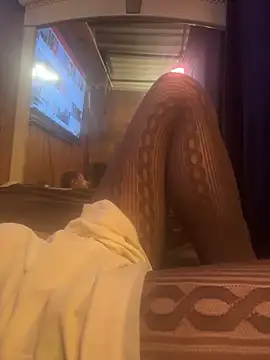 smashb33 online show from November 14, 2025, 2:54 pm