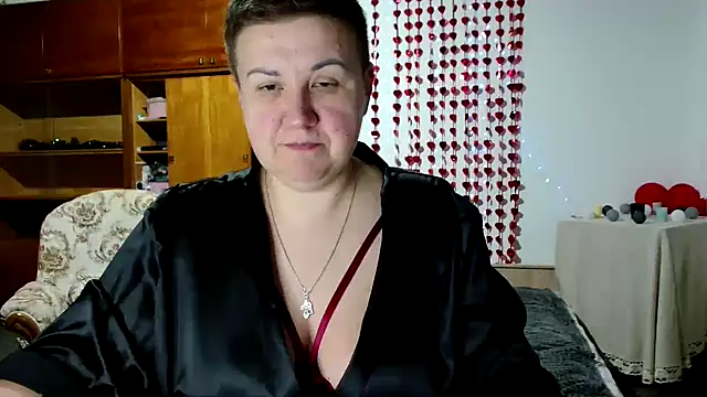 Snapshot of Annet1912 chatting on March 17, 2025, 7:04 pm Annet1912 online show from March 17, 2025, 7:04 pm