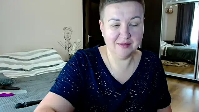 Snapshot of Annet1912 chatting on September 10, 2025, 7:40 am Annet1912 online show from September 10, 2025, 7:40 am