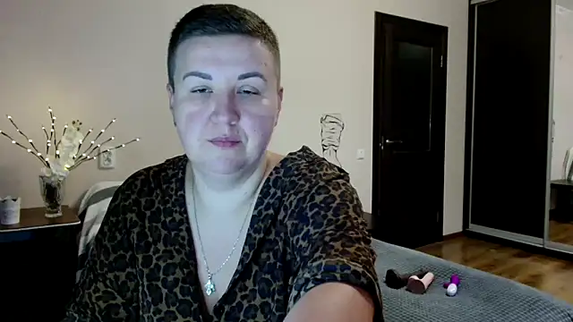 Snapshot of Annet1912 chatting on September 26, 2025, 8:10 am Annet1912 online show from September 26, 2025, 8:10 am