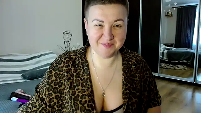 Snapshot of Annet1912 chatting on September 11, 2025, 7:52 am Annet1912 online show from September 11, 2025, 7:52 am