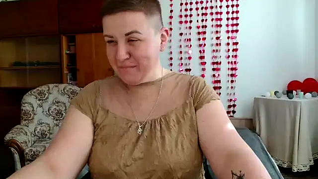 Snapshot of Annet1912 chatting on March 6, 2025, 9:47 am Annet1912 online show from March 6, 2025, 9:47 am