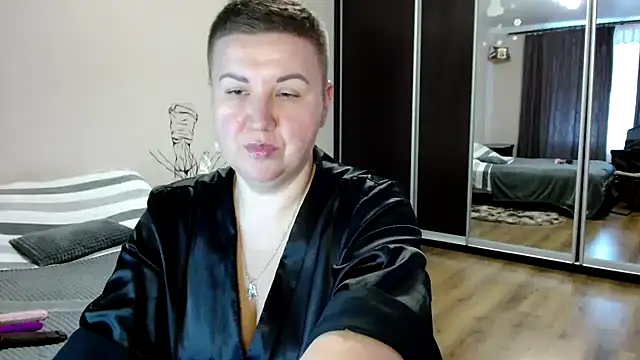 Snapshot of Annet1912 chatting on September 9, 2025, 7:18 am Annet1912 online show from September 9, 2025, 7:18 am