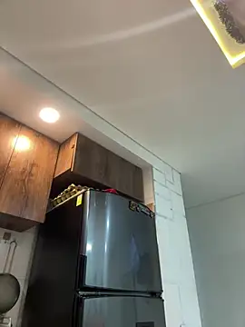 avans 15 online show from April 25, 2026, 11:57 pm