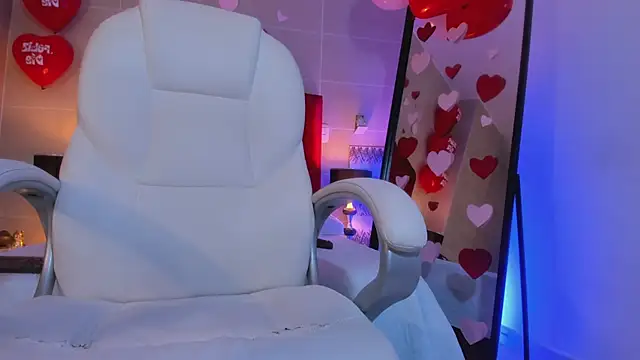 isabella montez online show from February 13, 2025, 3:14 pm