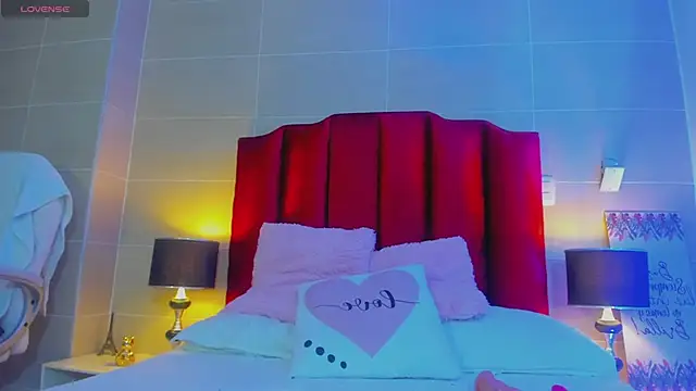 isabella montez online show from March 9, 2025, 12:09 pm