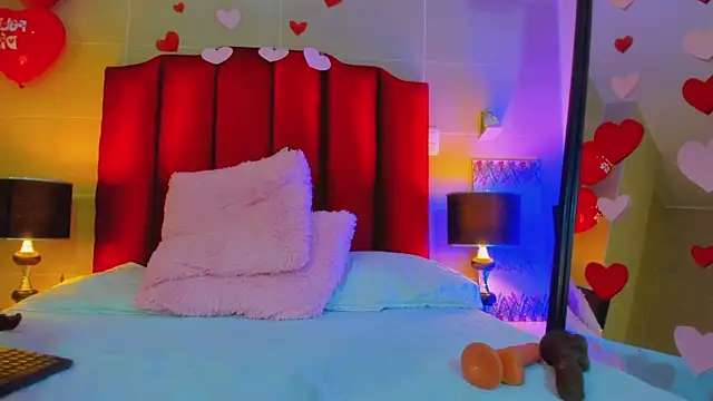 isabella montez online show from February 11, 2025, 6:33 pm