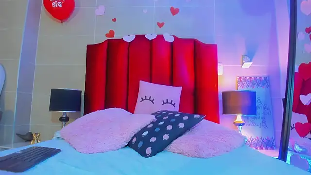 isabella montez online show from February 16, 2025, 12:21 pm