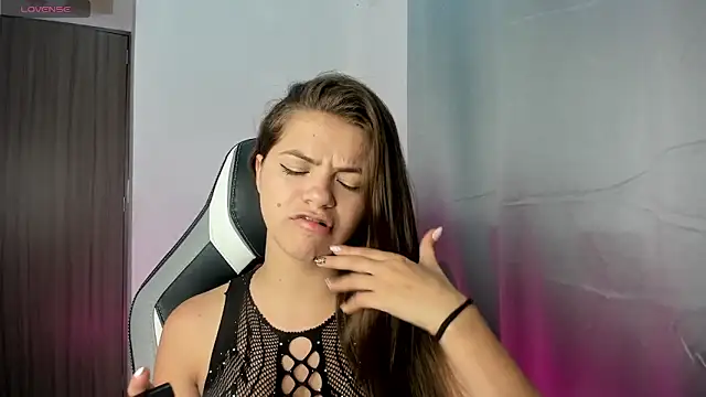 PaigeJayden online show from December 16, 2025, 5:33 am