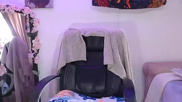 yulieth anamar online show from January 9, 2026, 9:11 pm