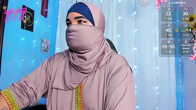 Snapshot of Falak-Yasin chatting on August 4, 2026, 12:31 pm Falak-Yasin online show from August 4, 2026, 12:31 pm