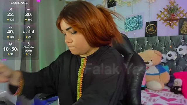 Snapshot of Falak-Yasin chatting on June 16, 2026, 12:27 pm Falak-Yasin online show from June 16, 2026, 12:27 pm