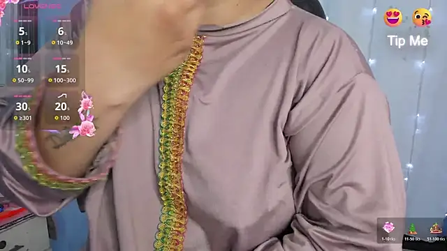 Snapshot of Falak-Yasin chatting on July 15, 2026, 12:01 pm Falak-Yasin online show from July 15, 2026, 12:01 pm