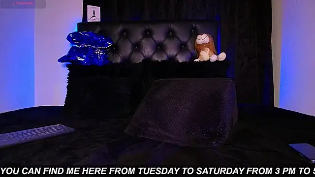 Snapshot of James1lee_ chatting on July 10, 2026, 9:20 am James1lee online show from July 10, 2026, 9:20 am