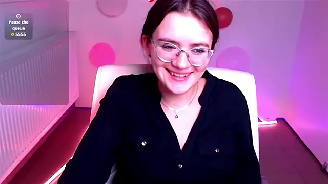 Josephine jo online show from March 15, 2025, 10:24 am