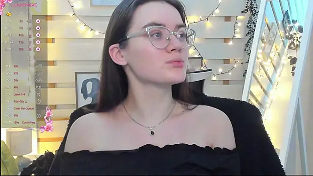 Snapshot of Josephine_jo chatting on November 29, 2025, 12:33 am Josephine jo online show from November 29, 2025, 12:33 am