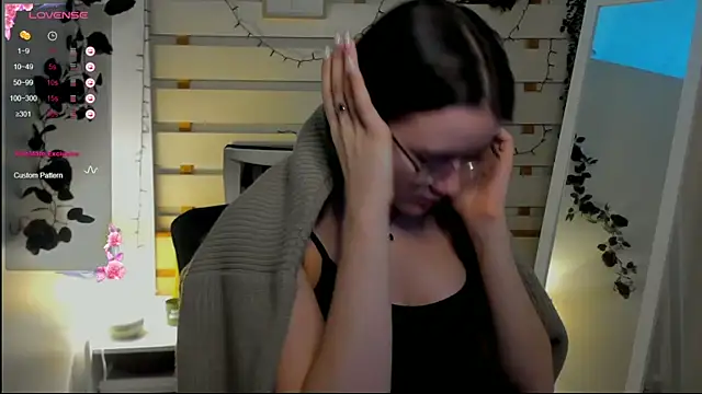 Josephine jo online show from February 26, 2026, 7:52 am