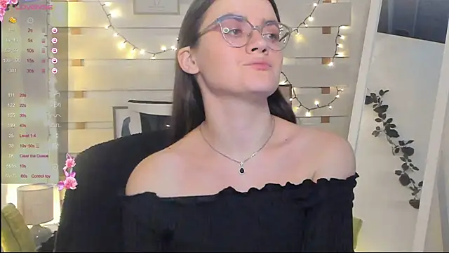 Snapshot of Josephine_jo chatting on November 23, 2025, 8:19 pm Josephine jo online show from November 23, 2025, 8:19 pm