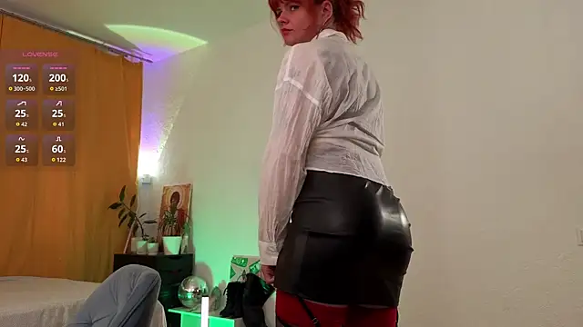 ginavontease online show from June 17, 2026, 3:44 pm