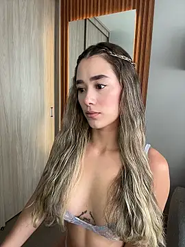 FridaKlein online show from January 11, 2026, 2:35 pm