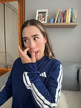 FridaKlein online show from February 3, 2026, 6:24 pm