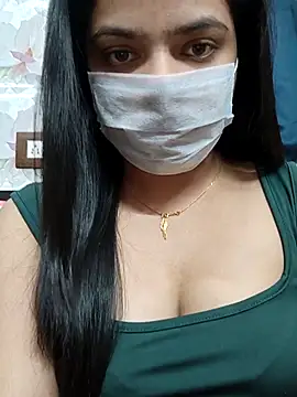 Snapshot of Myloveurvi chatting on November 11, 2025, 6:47 pm Myloveurvi online show from November 11, 2025, 6:47 pm