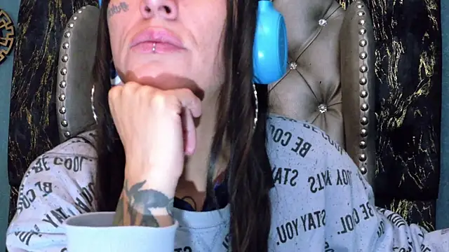 Snapshot of LusstCruella chatting on July 8, 2026, 12:06 pm LusstCruella online show from July 8, 2026, 12:06 pm