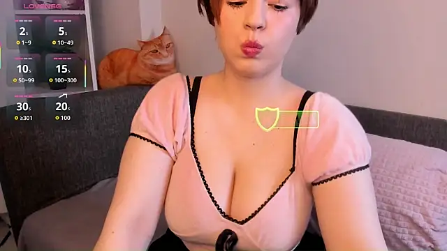 LynBrow online show from October 6, 2025, 2:51 pm
