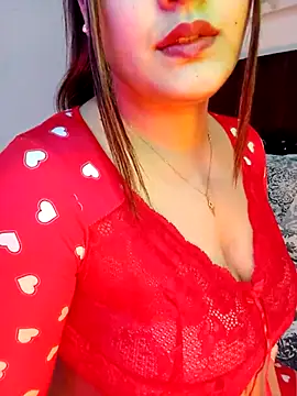 Snapshot of im_here- chatting on December 4, 2025, 3:33 pm im here- online show from December 4, 2025, 3:33 pm