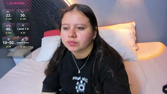 Snapshot of Laia_and_Aloby chatting on July 31, 2026, 11:24 pm Laia and Aloby online show from July 31, 2026, 11:24 pm