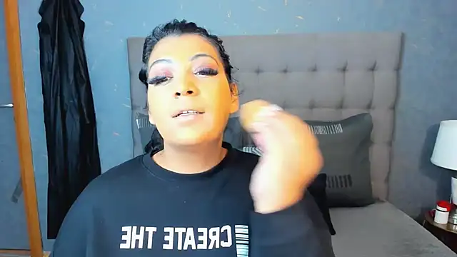 Snapshot of AmyCubes chatting on October 8, 2025, 4:29 pm AmyCubes online show from October 8, 2025, 4:29 pm