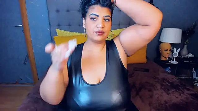 Snapshot of AmyCubes chatting on May 6, 2026, 6:01 pm AmyCubes online show from May 6, 2026, 6:01 pm
