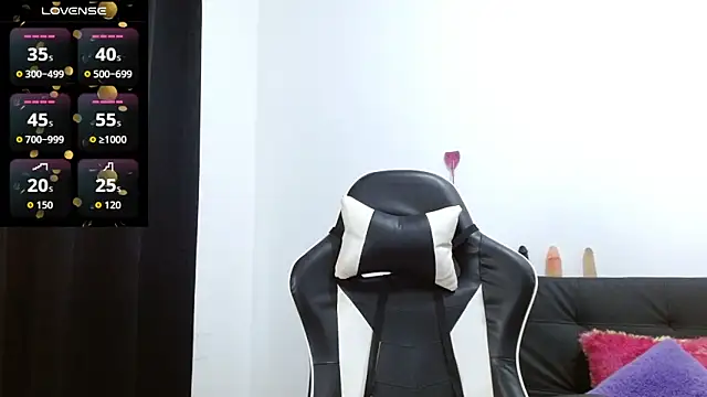 Kiara-Rider online show from February 3, 2026, 4:56 pm